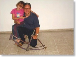 Papi y yo con el cuadro